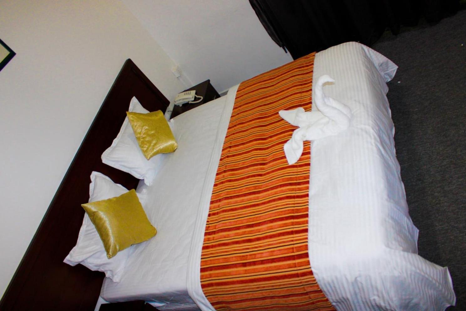 Hala Hotels Apartments Sharjah Esterno foto