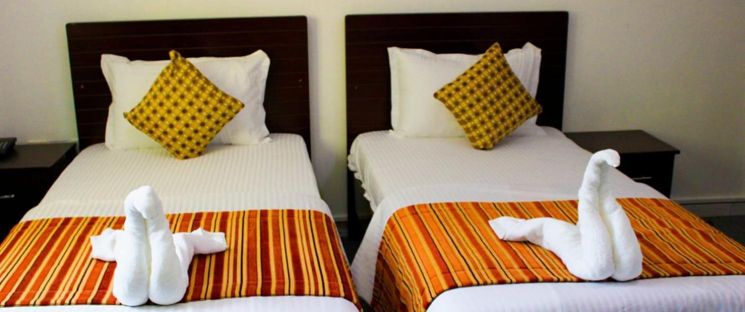 Hala Hotels Apartments Sharjah Esterno foto
