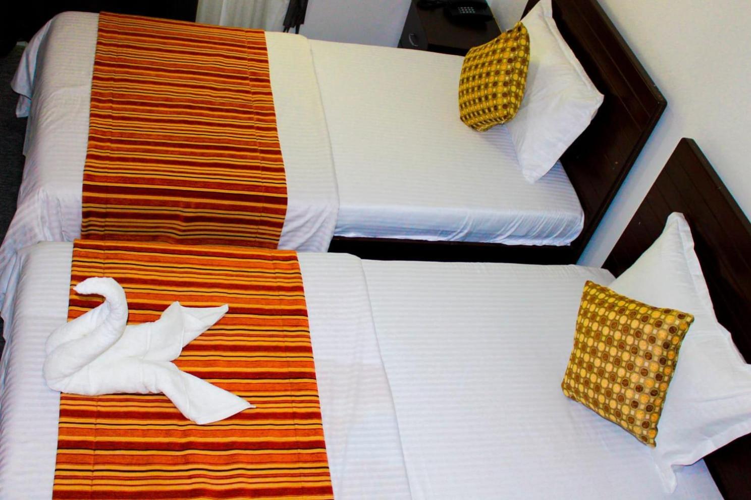 Hala Hotels Apartments Sharjah Esterno foto